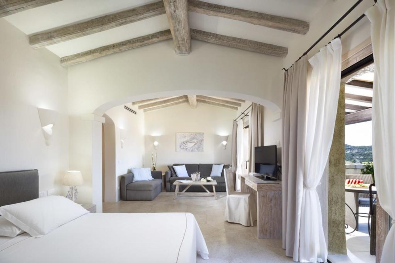 Hotel Li Finistreddi Cannigione Exterior photo