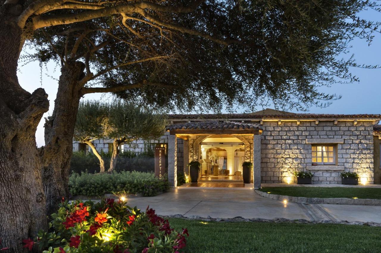 Hotel Li Finistreddi Cannigione Exterior photo